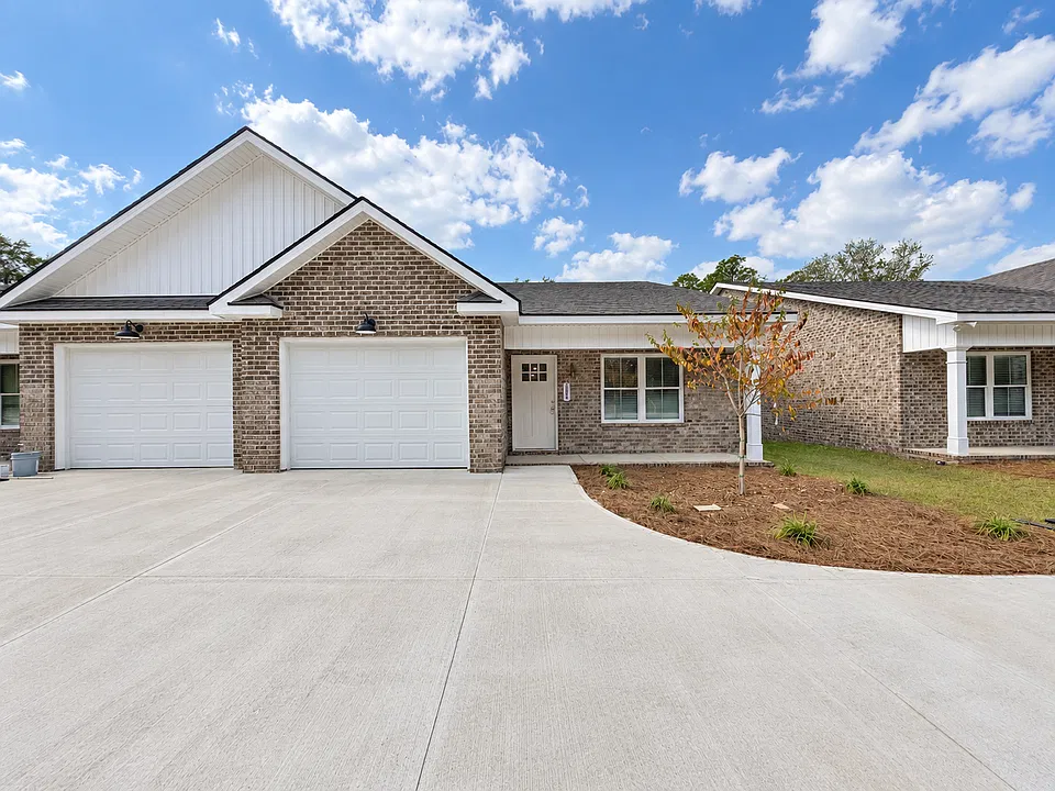 305A Cindy Ln