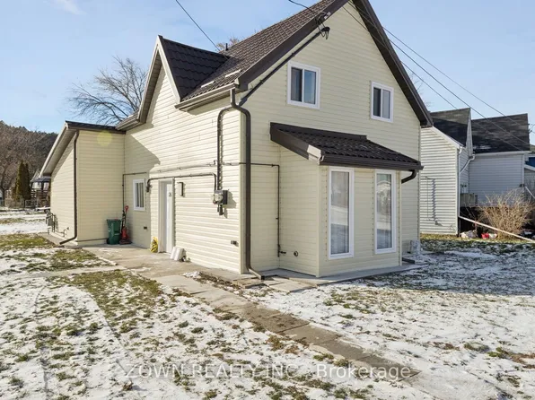 26 A Metcalfe St, Quinte West, ON K8V 4C7