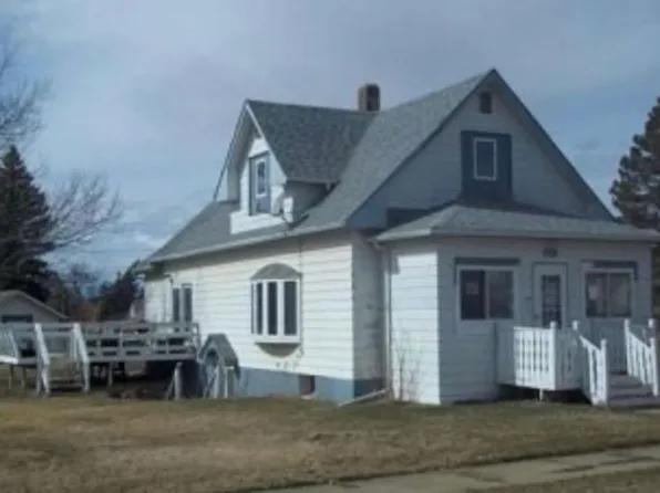 230 2nd St N, Richardton, ND 58652