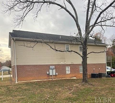 2nd image of 295 Lee Grant Ave