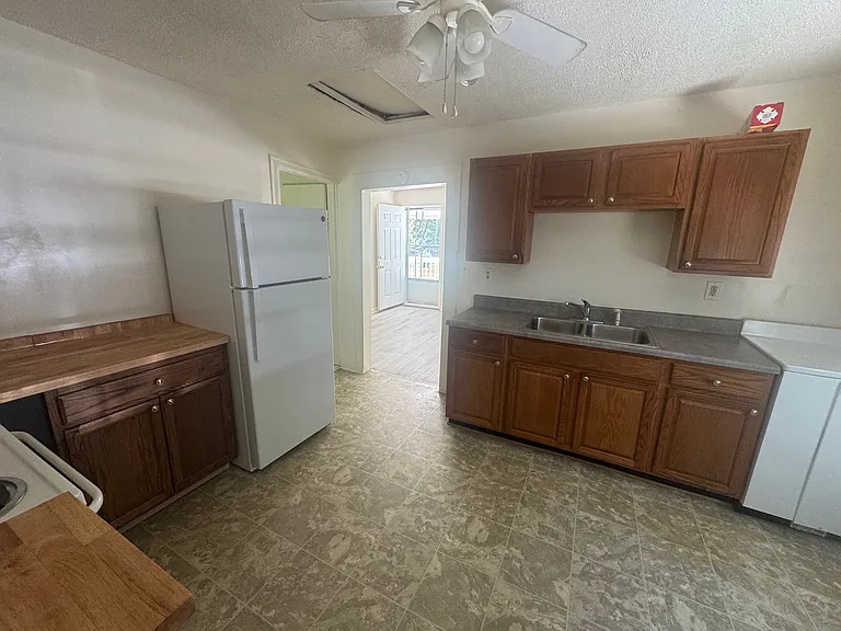 13060 River Rd — Photo 3