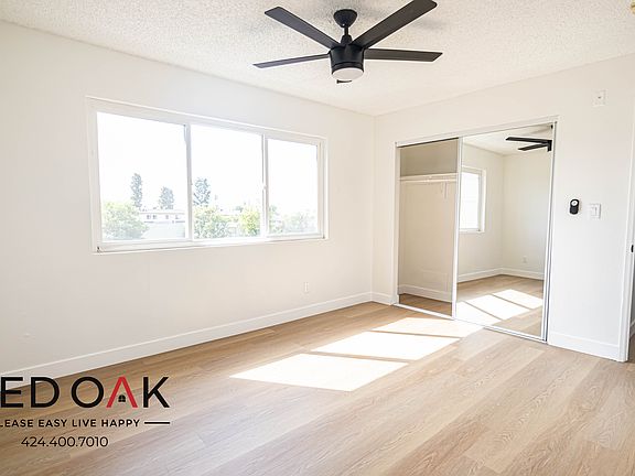 3rd image of 13910 Sayre St #9