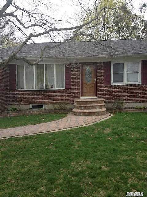 1st image of 13 Daywood Ct