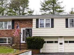141 Colwell Dr, Dedham, MA 02026