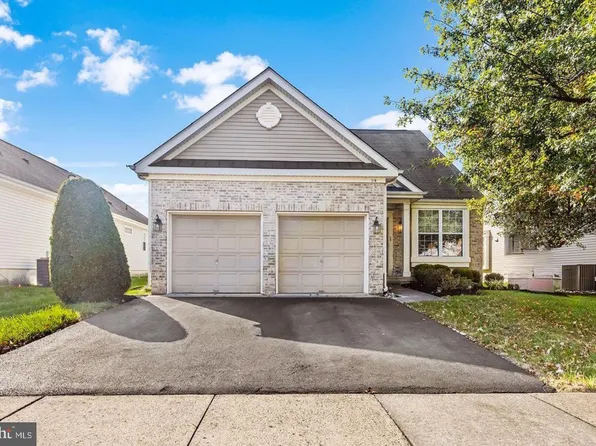 178 Merion Ct, Hainesport, NJ 08036