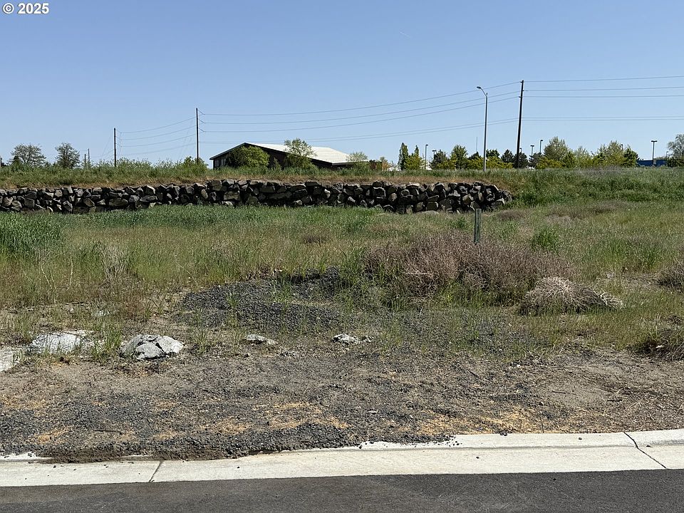 2nd image of 1289 SE 9th St