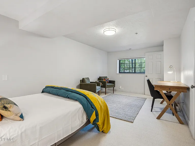 3061 Fawn Dr — Photo 35