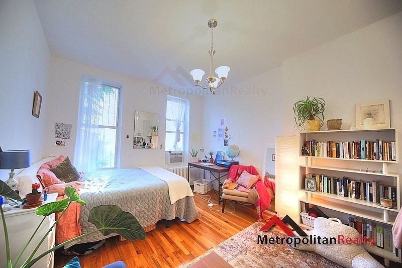 1st image of 453 7th Ave #4R