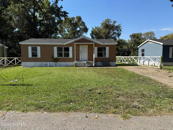 611 River St, Dyersburg, TN 38024