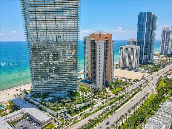3rd image of 18975 Collins Ave #4001