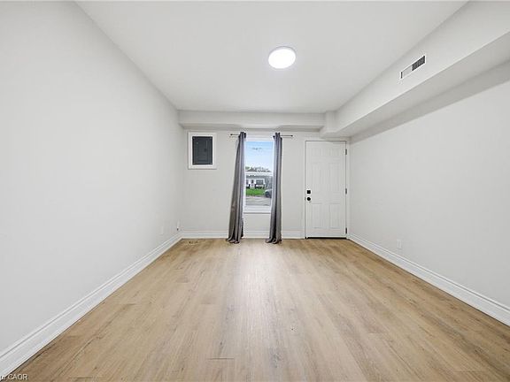 2nd image of 129 Durham St