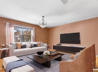 1036 Maple Ave, Ridgefield, NJ 07657