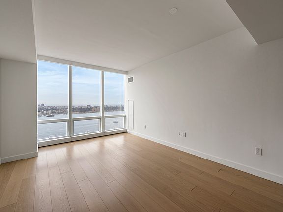 3rd image of 15 Hudson Yards #32F