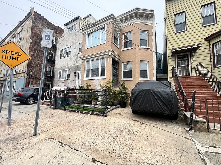 69 Poplar St #2 — Photo 15