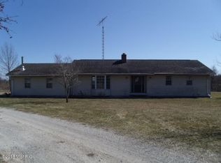 226 Olive Branch Rd, Galien, MI 49113