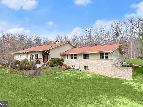 2nd image of 2312 Velvet Ridge Dr