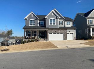 104 White Topaz Ct, Holly Springs, NC 27540
