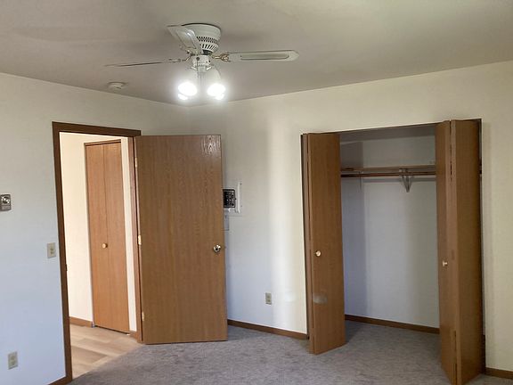 4th image of 4821 Speros Ln