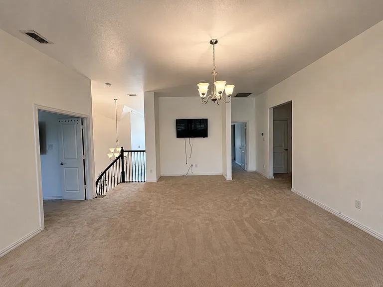 1901 Oakston Dr — Photo 23