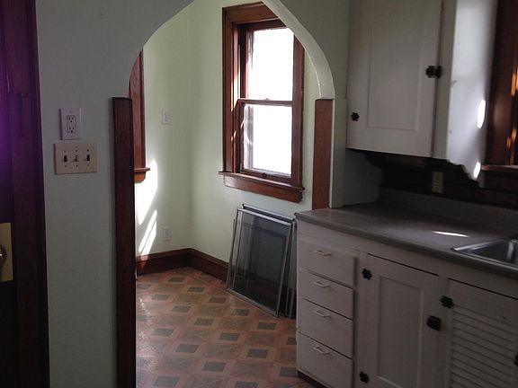 5th image of 2029 W 91st St