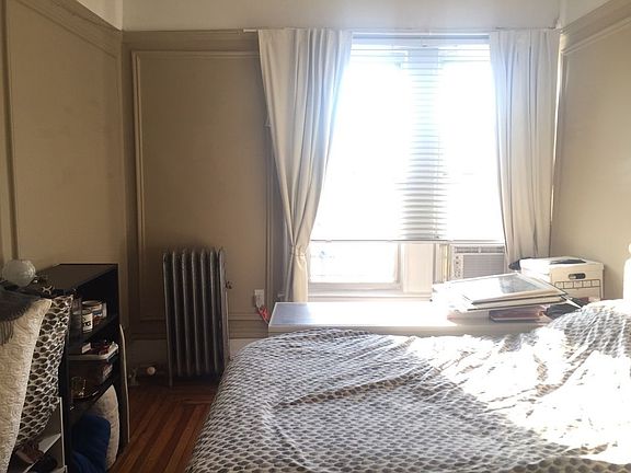 4th image of 3169 33rd St APT 24