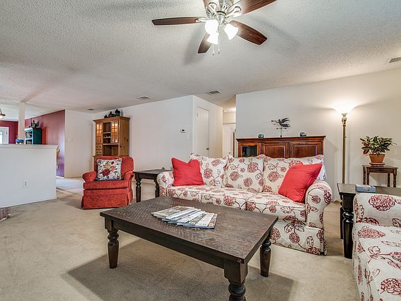 5th image of 2233 Bradford Pear Dr