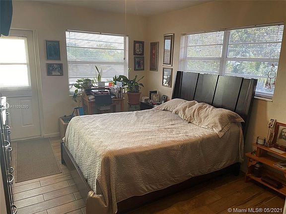 2nd image of 5121 NE 18th Ter APT 1