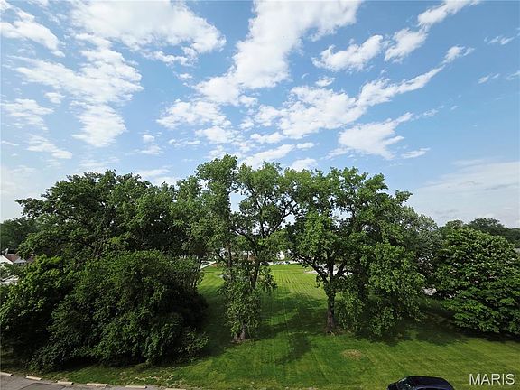4th image of 3107 Garnette Dr APT D4