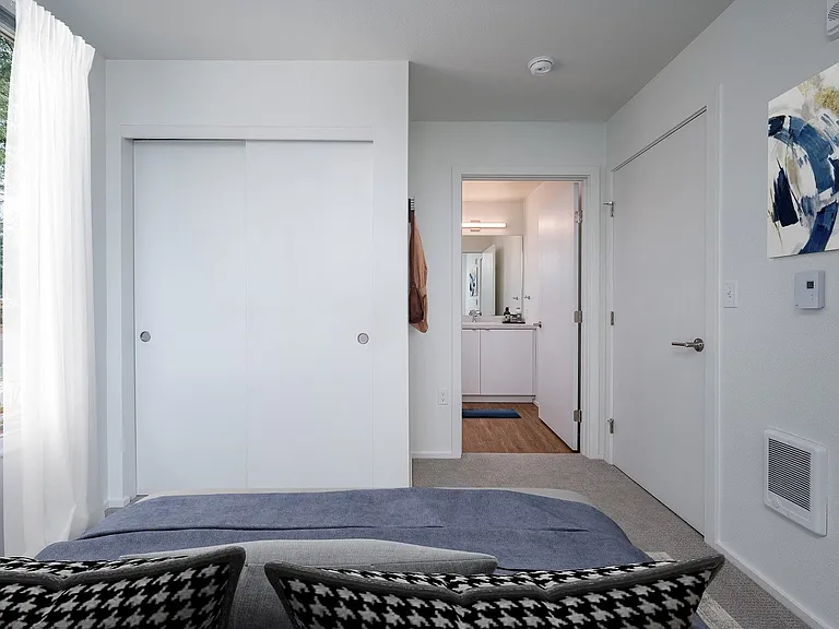 Rockwood Village Apartments — Photo 57