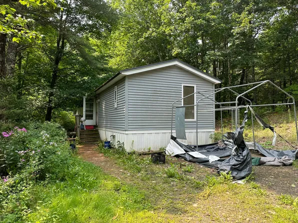 31 Blodgett Road, Pittston, ME 04345