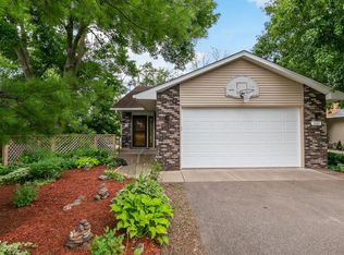 1082 Bay Dr SE, Forest Lake, MN 55025