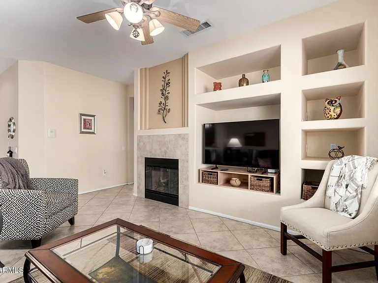 15448 W Moonlight Way — Photo 6