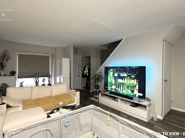 1215 Cheapside St #24, London, ON N5Y 5K1