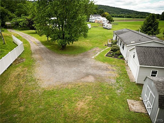 5th image of 2263 E River Rd