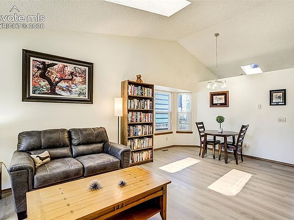 5th image of 5040 Stillwater Dr