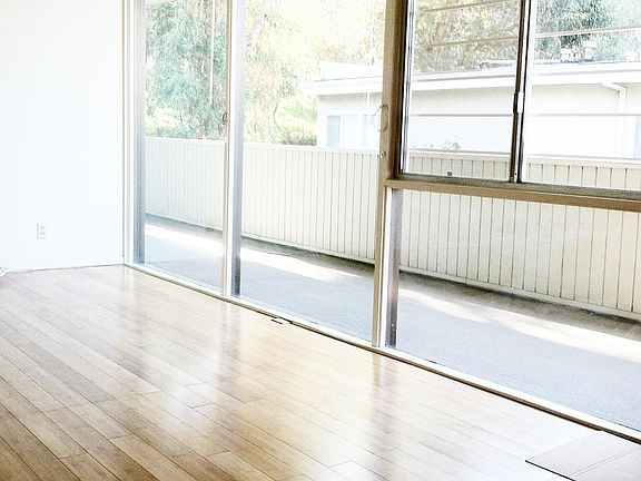 2nd image of 2352 Duane St APT 5