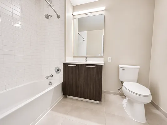 Bathroom, photo 1