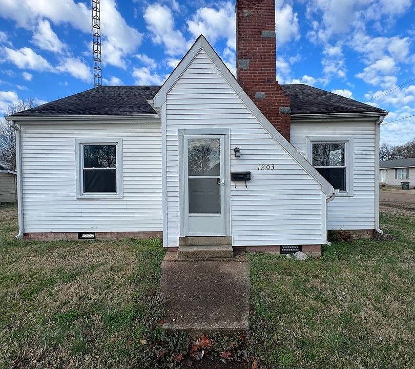 1st image of 1203 S 2nd St