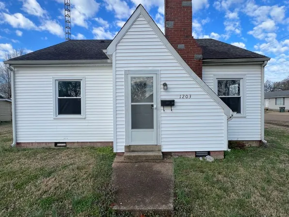 1203 S 2nd St, Union City, TN 38261