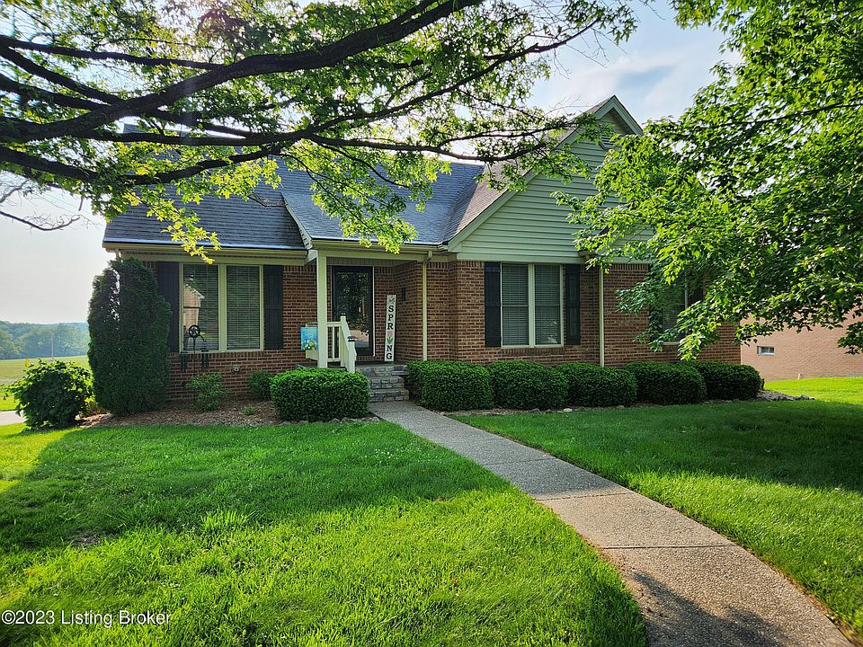 1st image of 3104 Bluegrass Dr