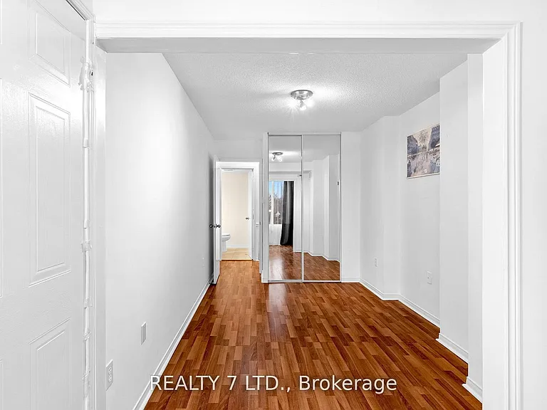 1270 Maple Crossing Blvd #412 — Photo 16