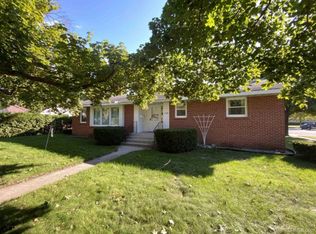 226 Park St, Marinette, WI 54143