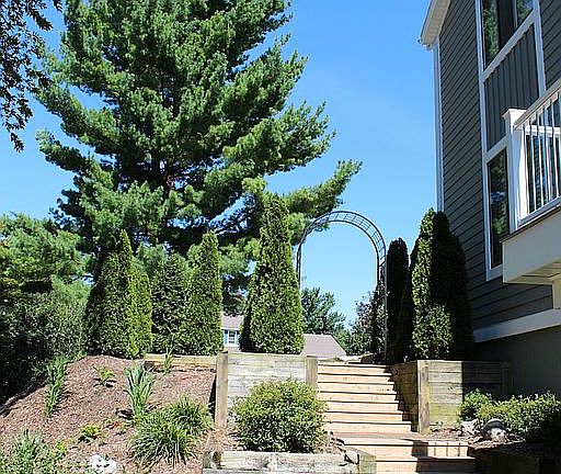 5th image of 7620 Apple Hill Ct SE