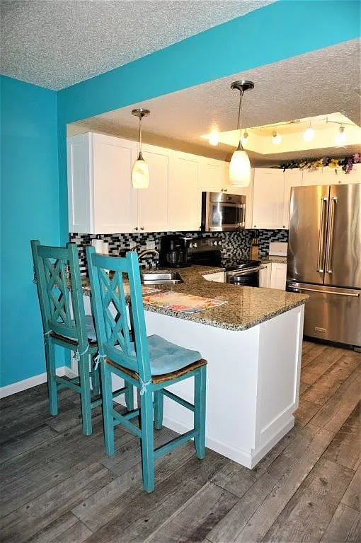 2 bed, 2.0 bath, 1900 sqft, $1,600 — Photo 3
