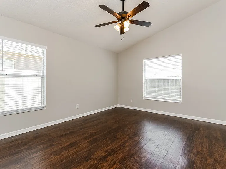2262 Mallard Creek Cir — Photo 14