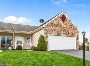 1851 Deerfield Dr, Dover, PA 17315