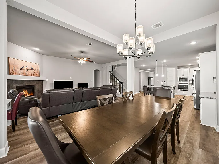 1604 Moss Trail Ct — Photo 12