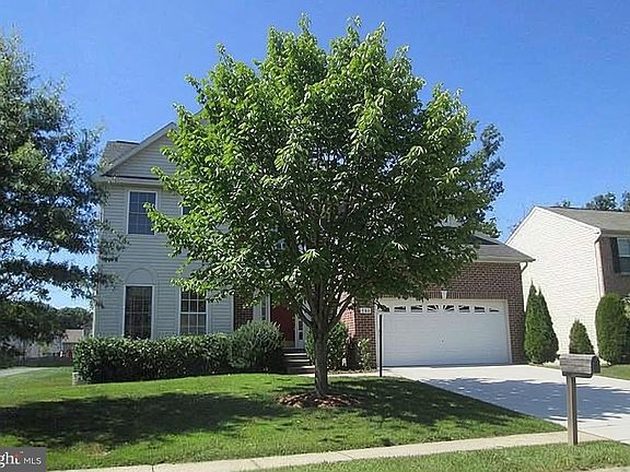 3rd image of 336 Ahern Dr