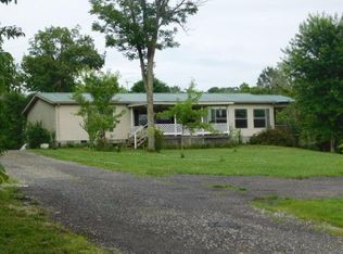 1104 Rocky Springs Rd, Cynthiana, KY 41031