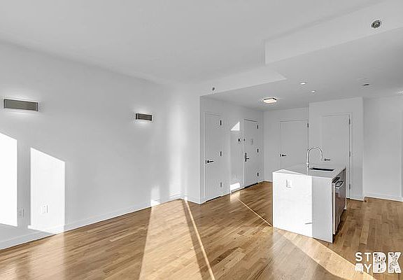 3rd image of 333 Greene Ave #3J